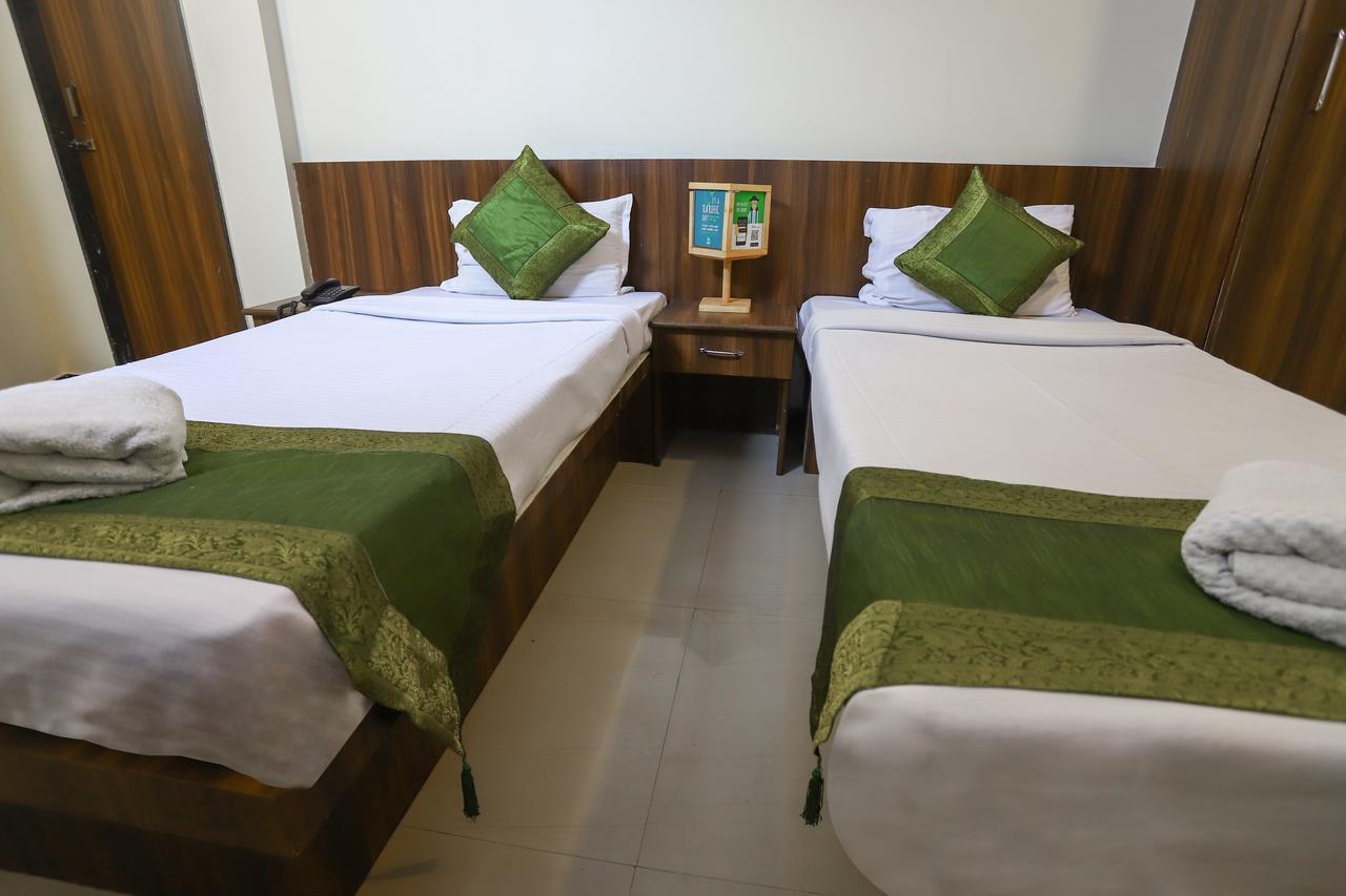 Hotel Ashoka Palace Ujjain Extérieur photo