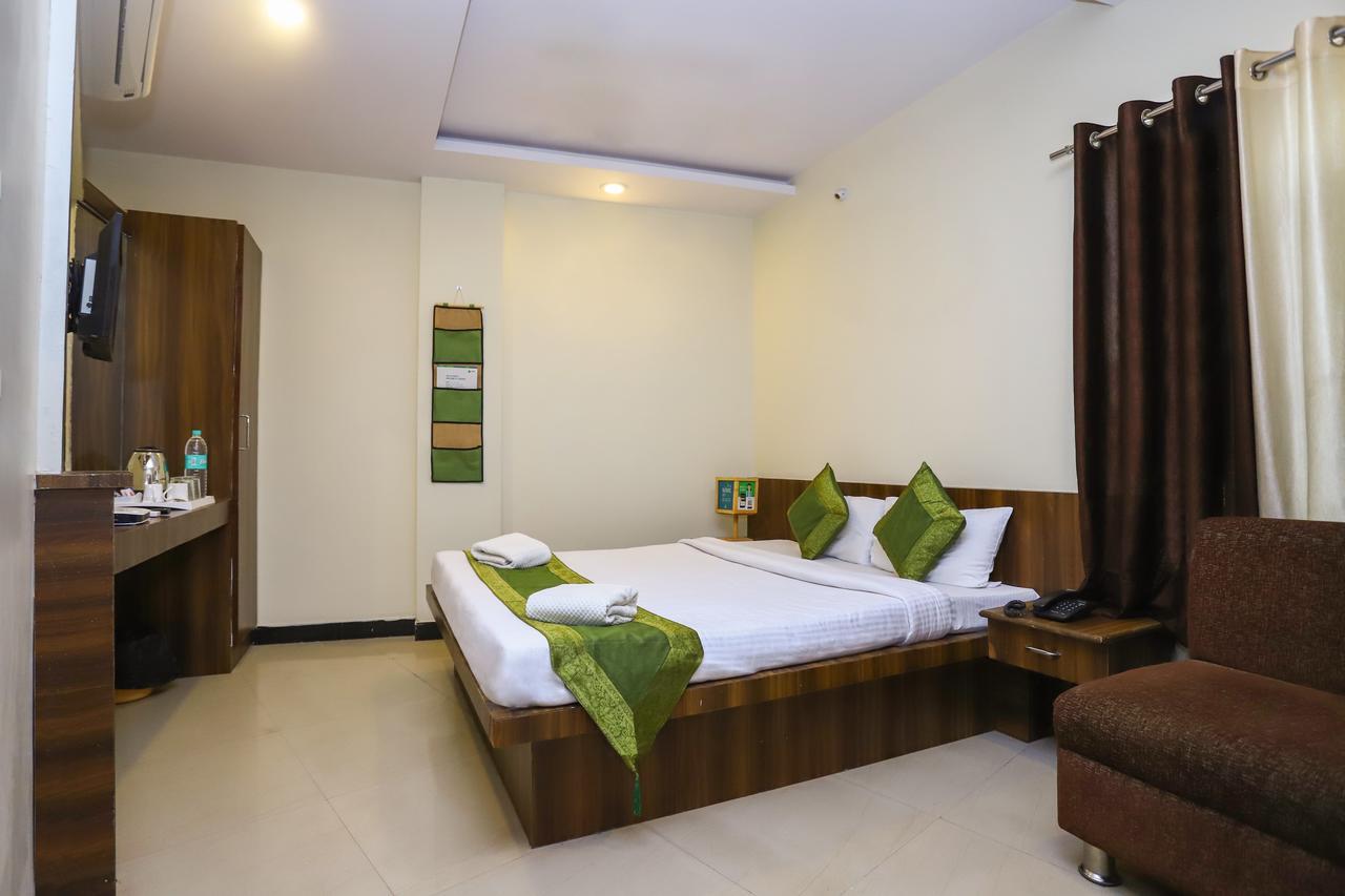 Hotel Ashoka Palace Ujjain Extérieur photo