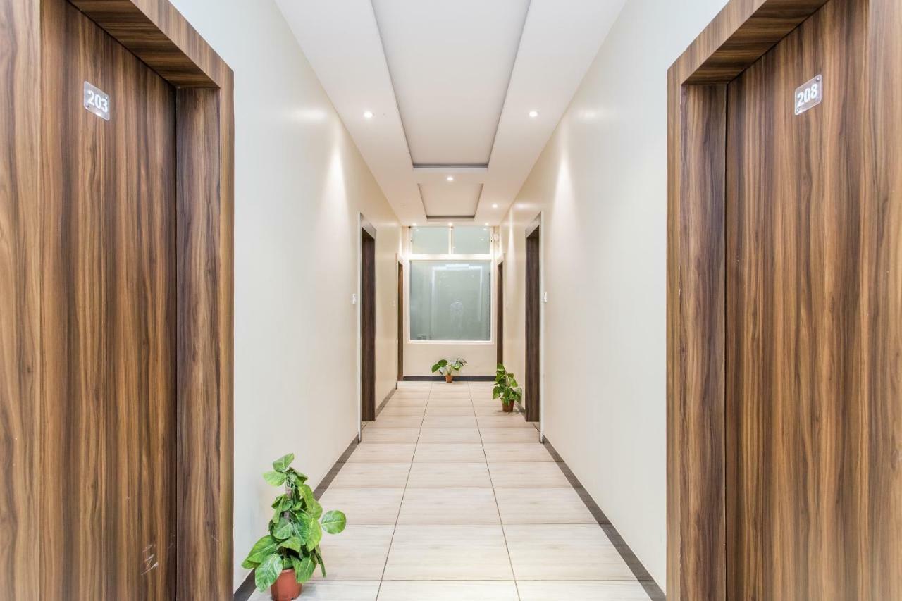 Hotel Ashoka Palace Ujjain Extérieur photo
